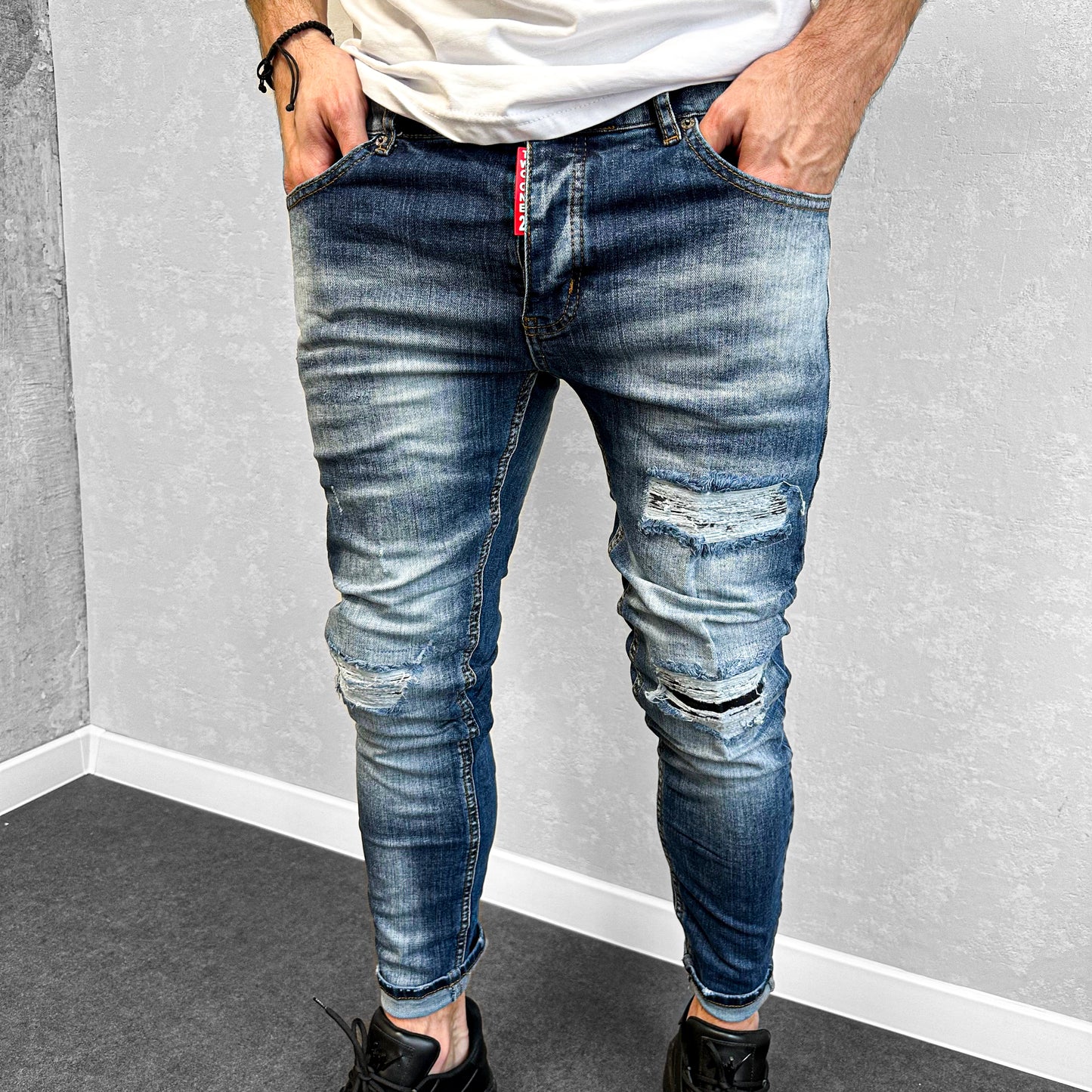 Мъжки дънки с лек скъсан ефект "Rode"