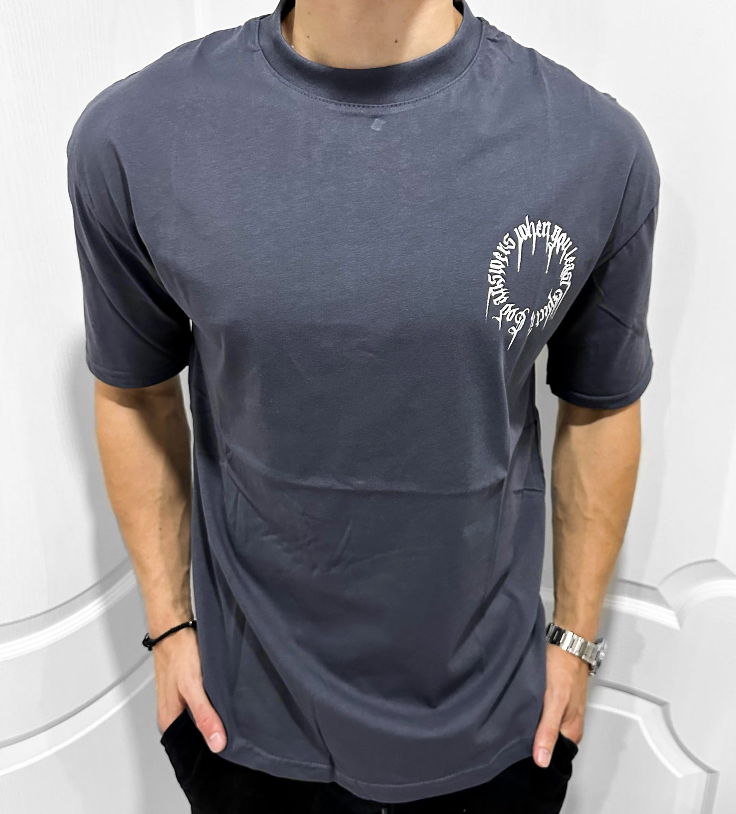 Мъжка OVERSIZE тениска "Critic"