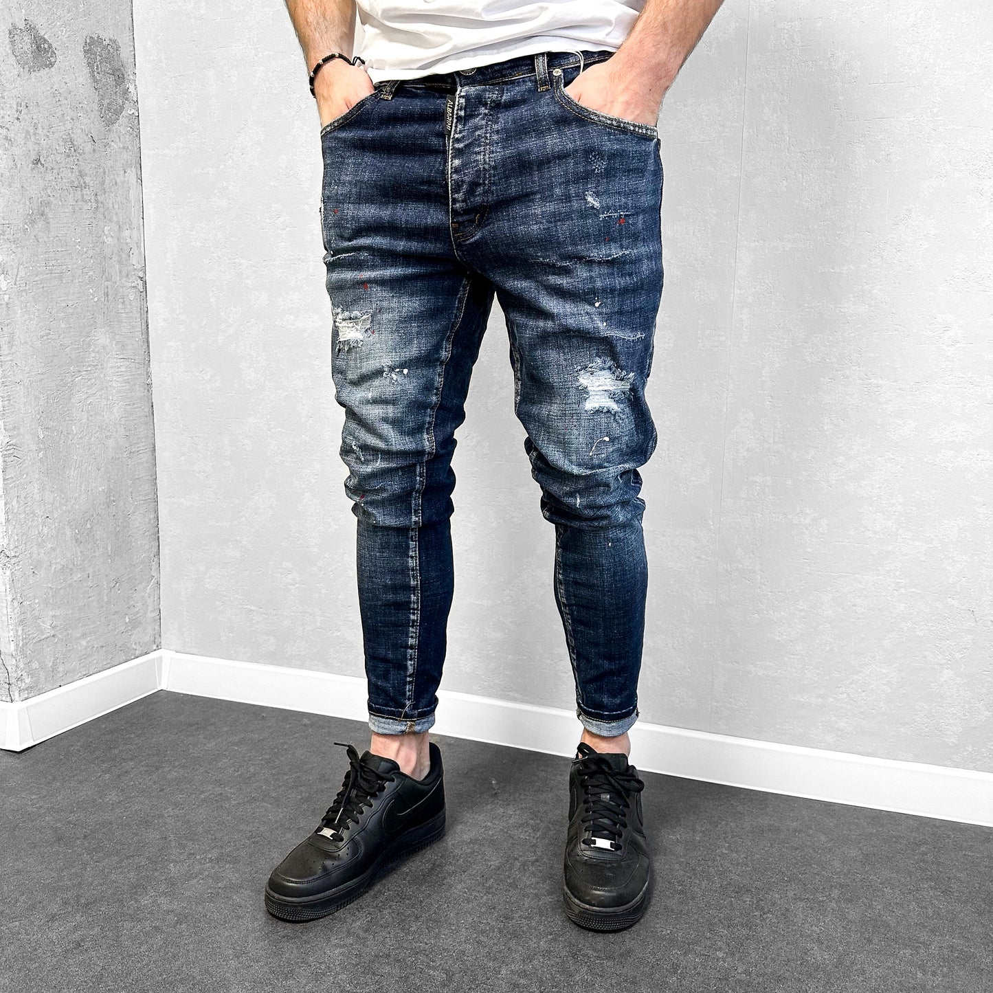 Мъжки дънки с леки кръпки "Maximus"