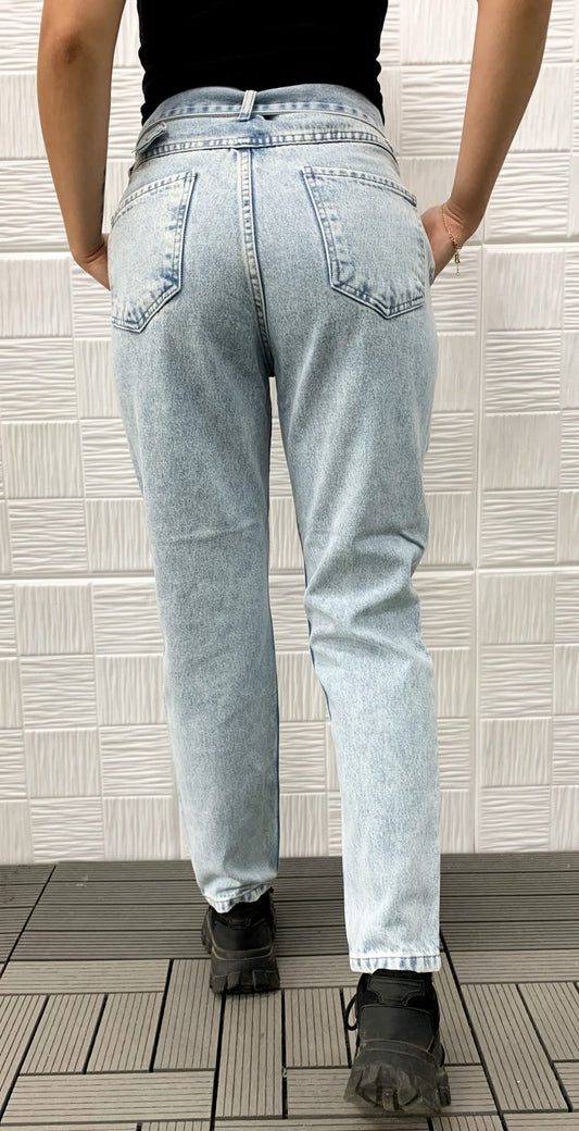 Дънки с висока талия и колан