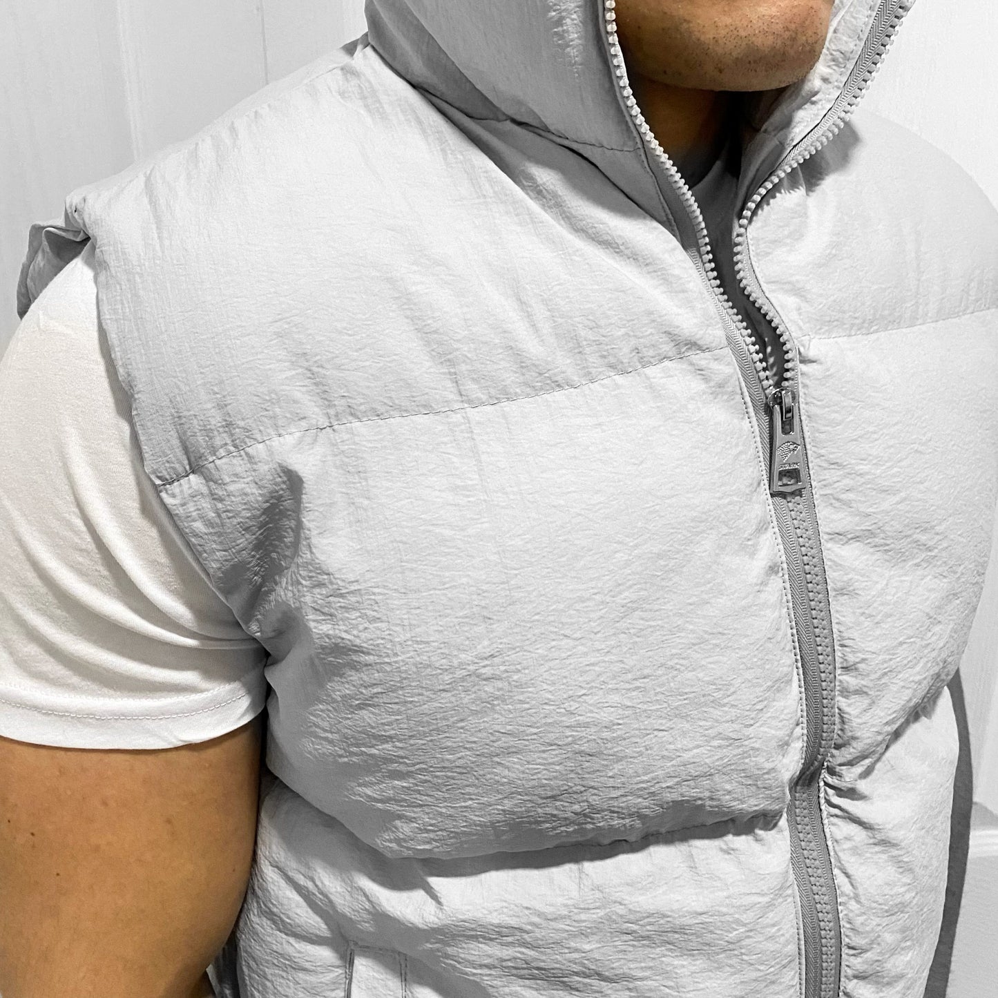 Мъжки лек шушлеков елек в сив цвят