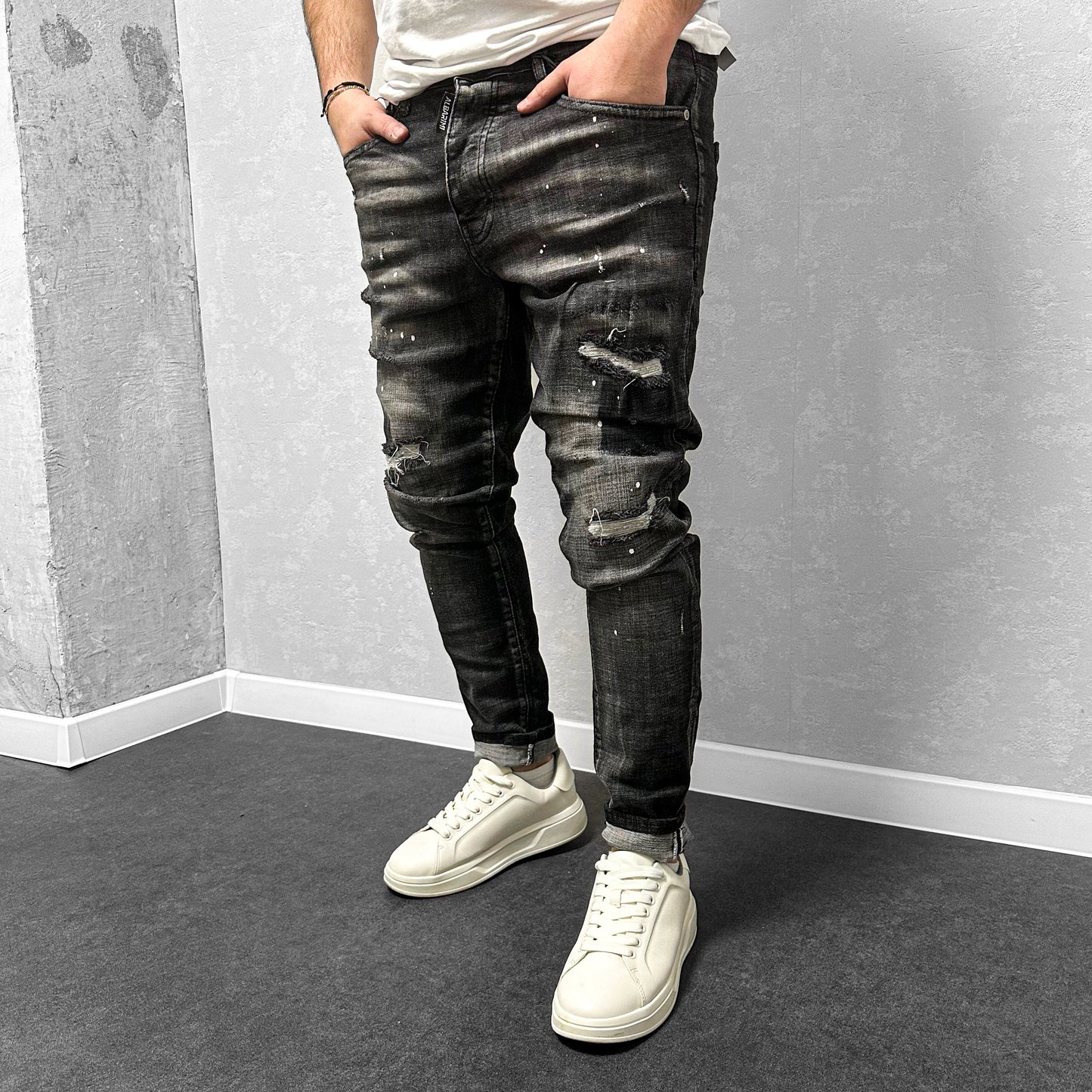 Мъжки дънки с бели пръски "Contigo"