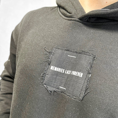 Мъжки черен суитшърт "My Mind"