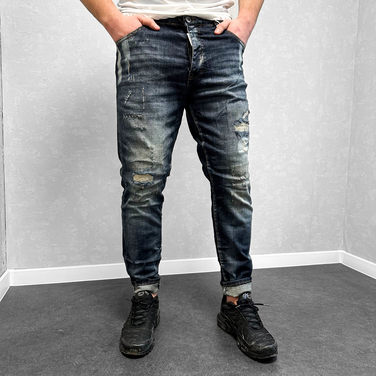 Мъжки накъсани дънки "Brenite"