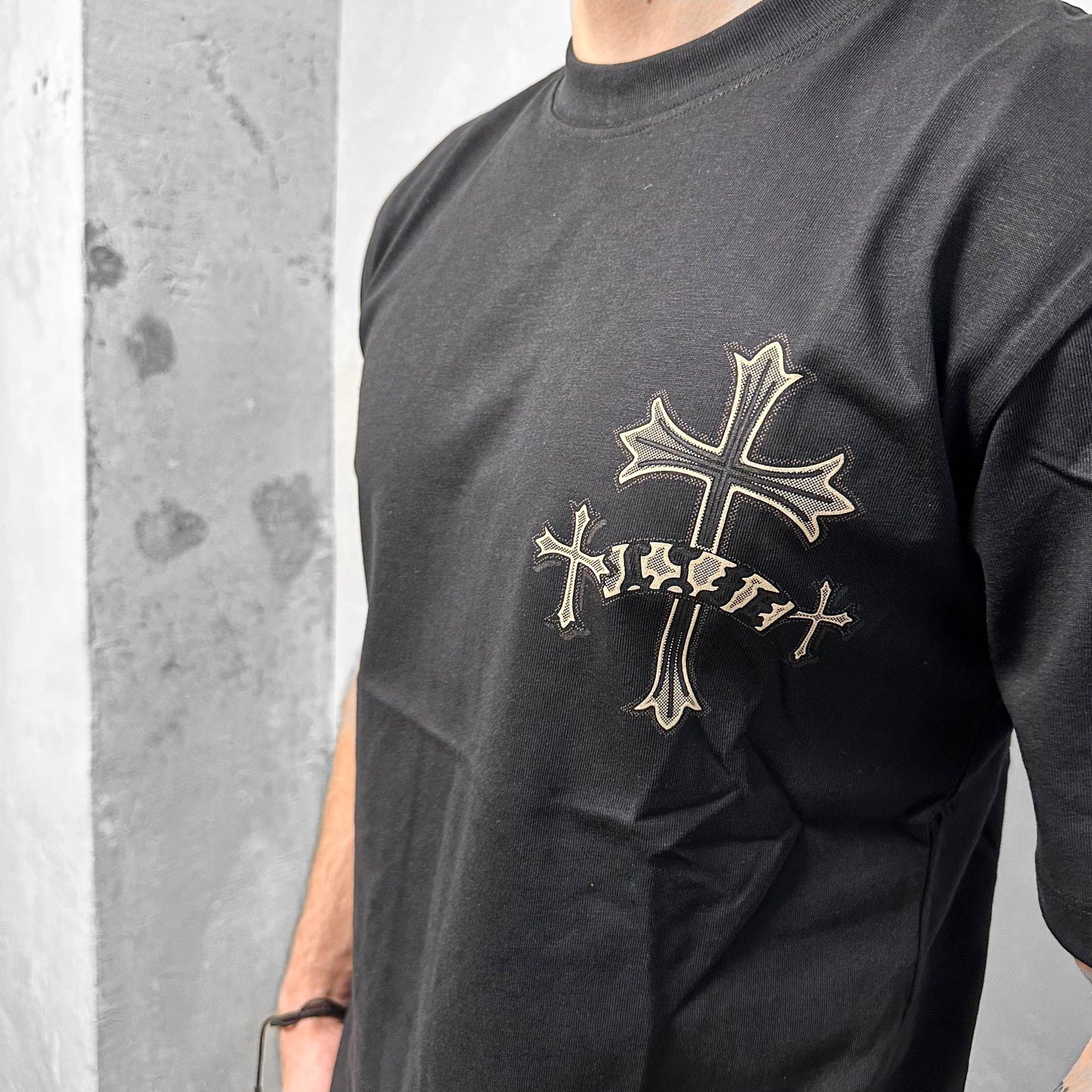 Мъжка тениска "CHRM-HRTZ"